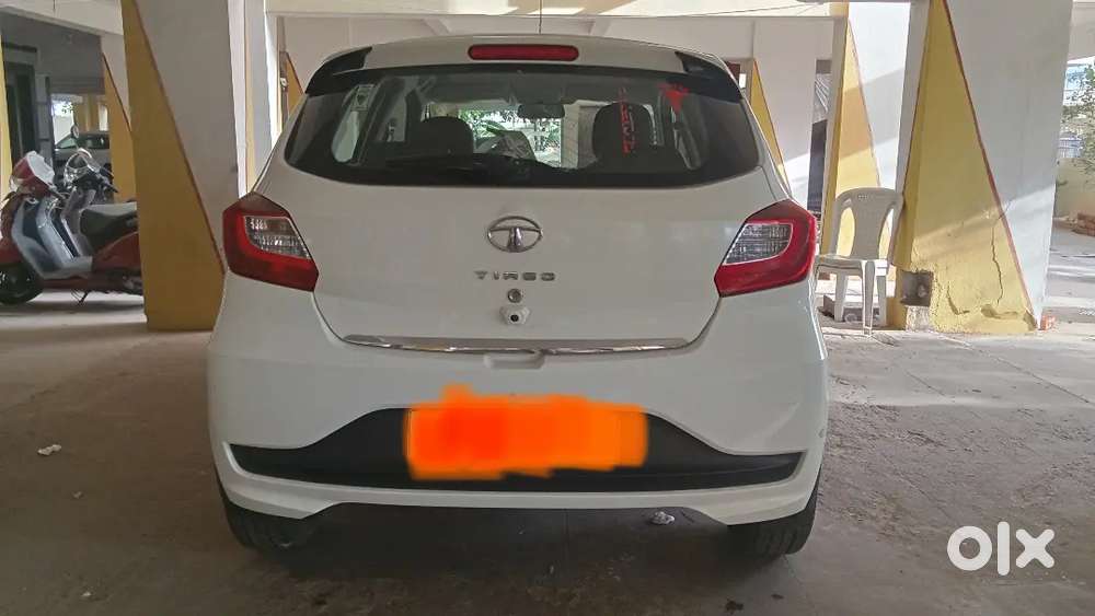 Tata Tiago Revotron 2023 Plus