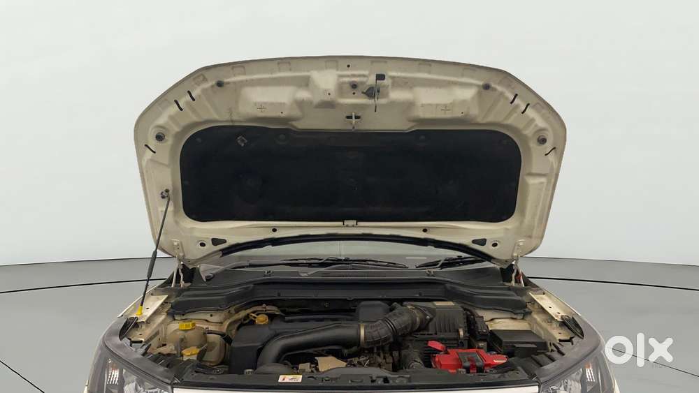 Mahindra Xuv300 W8 Diesel, 2020, Diesel