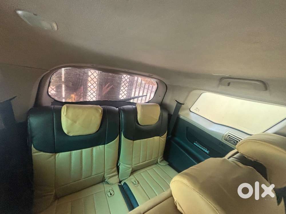Xuv500 W8 Top Model