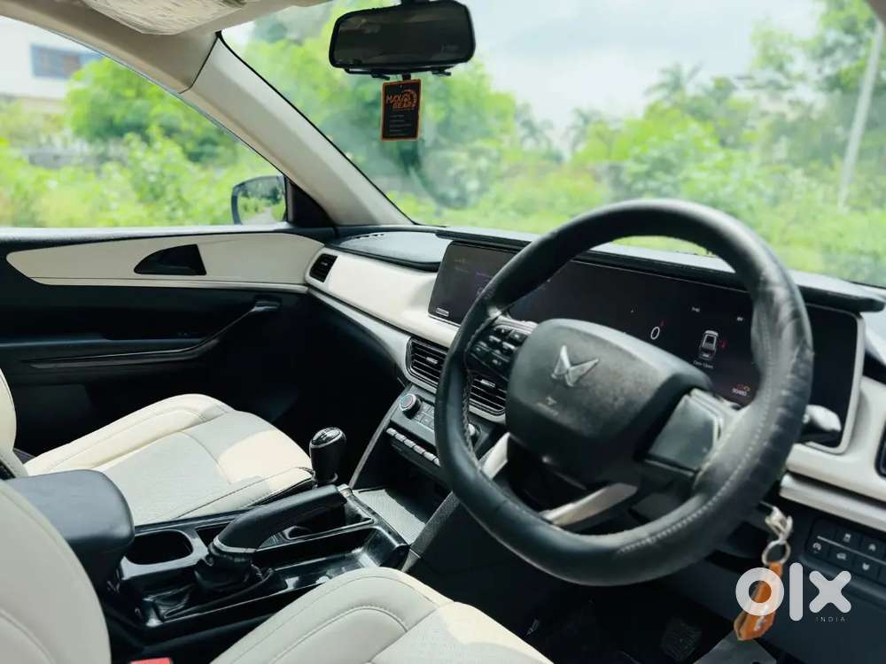 Mahindra Xuv700 Diesel Manual 2023 Variant