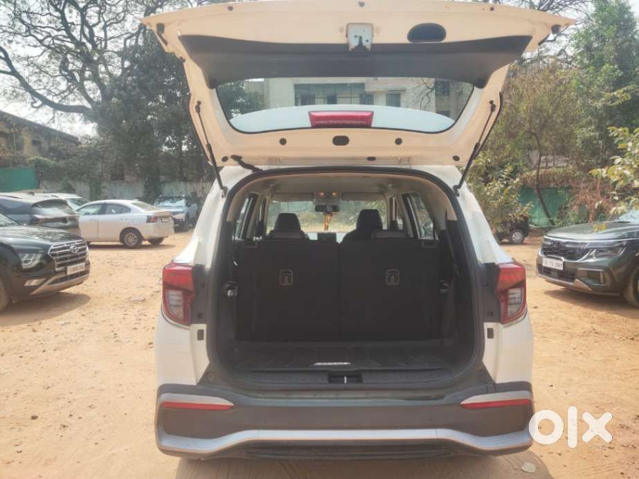 Kia Carens 1.5 Premium 7 Str, 2023, Petrol