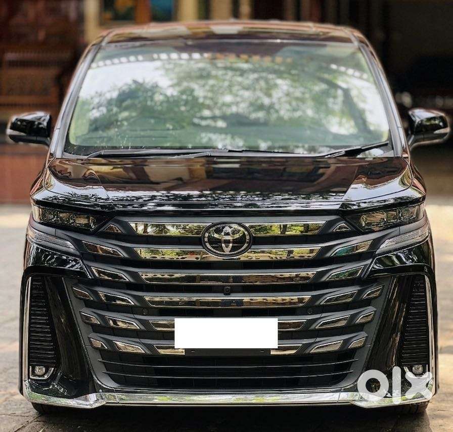 Toyota Vellfire Vip – Executive Lounge, 2026, Petrol