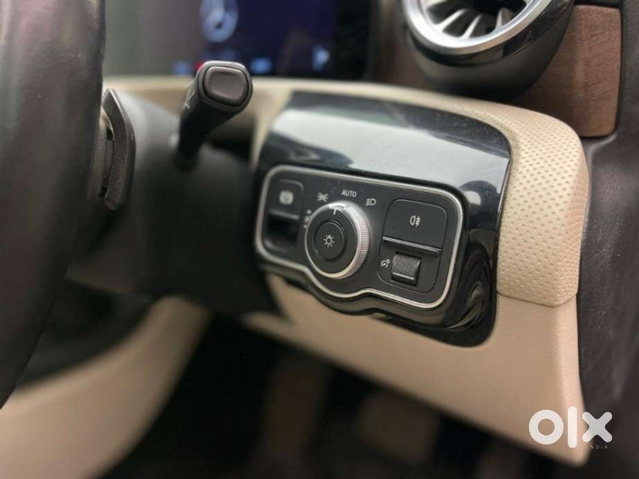 Mercedes-benz A-class Limousine 200, 2023, Petrol