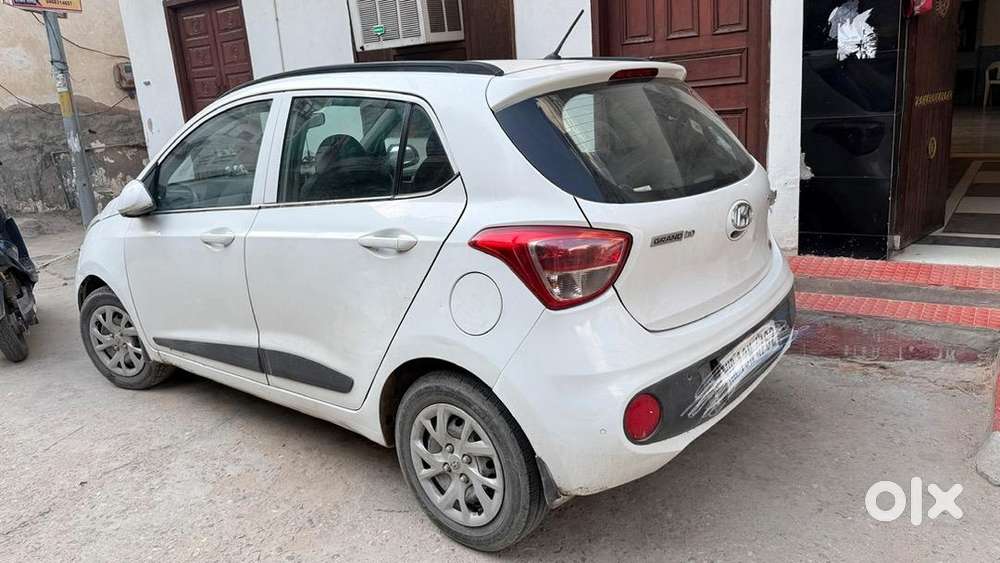 Grand I10 2018 ( Sportz O ) 2.9 Lakhs Only