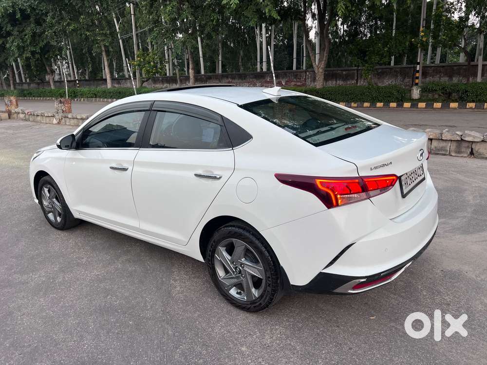 Hyundai Verna 1.5 Sx Petrol Mt, 2021, Petrol