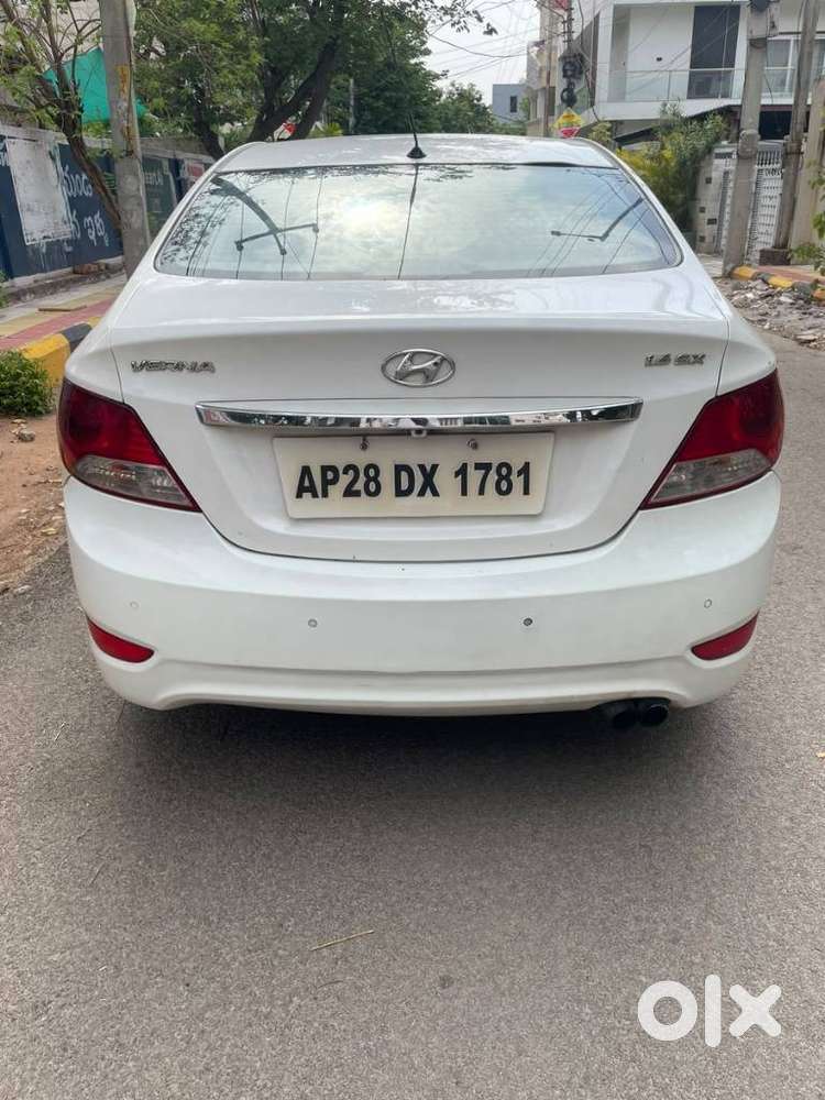 Hyundai Verna Fluidic 1.6 Crdi Sx Opt, 2013, Diesel