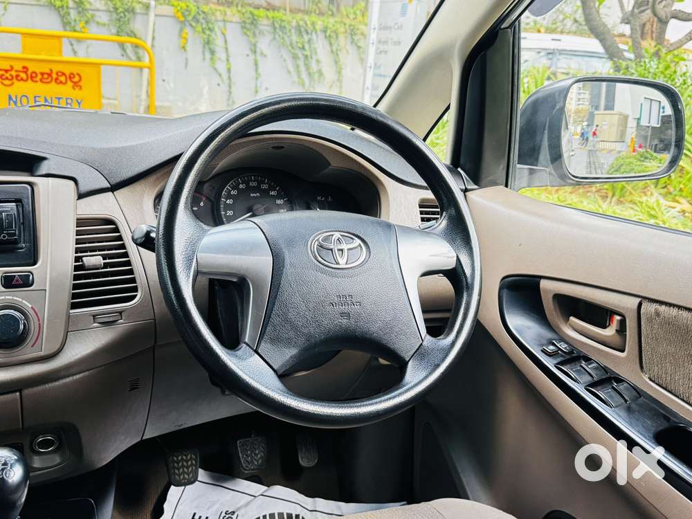 Toyota Innova 2.5 Gx (diesel) 7 Seater Bs Iv, 2015, Diesel