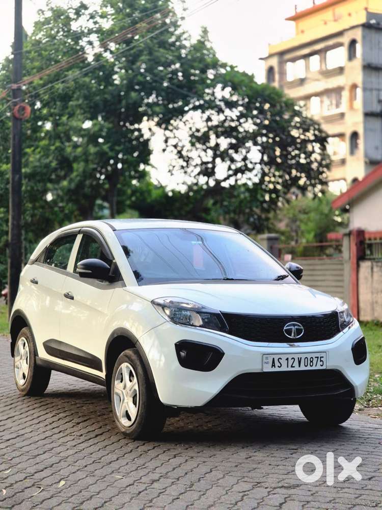 Tata Nexon 1.2 Revotron Xm (s), 2018, Petrol