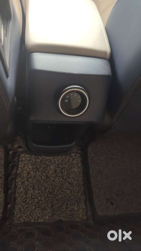 Carens Luxury Plus 7 Seater Imt