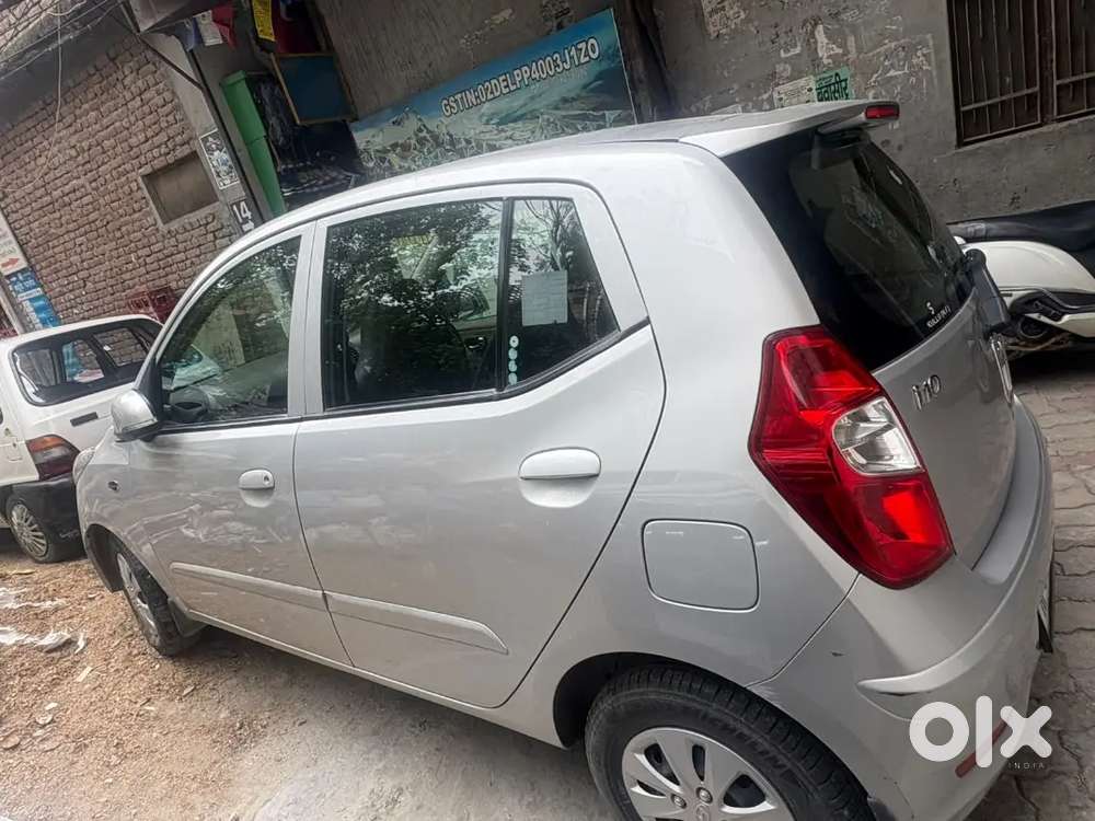 Original Color Not Even A Dent On Car Very Carefully Driven Car.