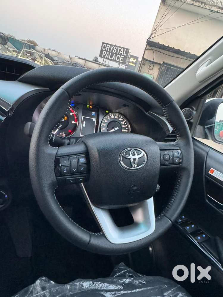 Toyota Hilux High Diesel Turbo Automatic, 2025, Diesel