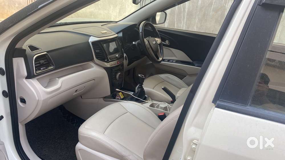 Mahindra Xuv300 2020 Petrol Well Maintained