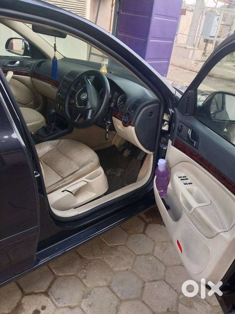 Skoda Laura Elegance 2009