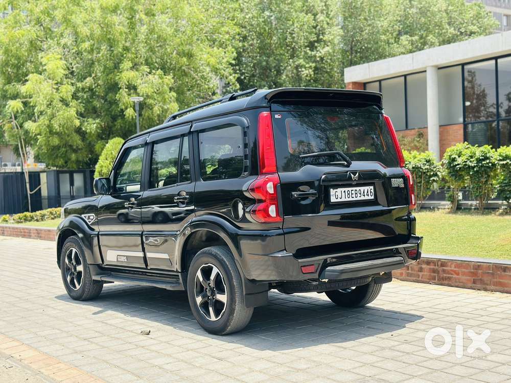 Mahindra Scorpio Classic 2.2 S 11 Mt 7 Str, 2024, Diesel