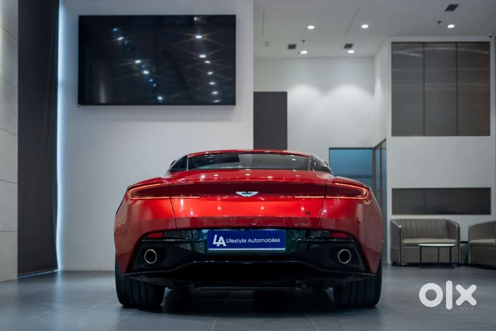 Aston Martin Db11 4.0 V12, 2017, Petrol