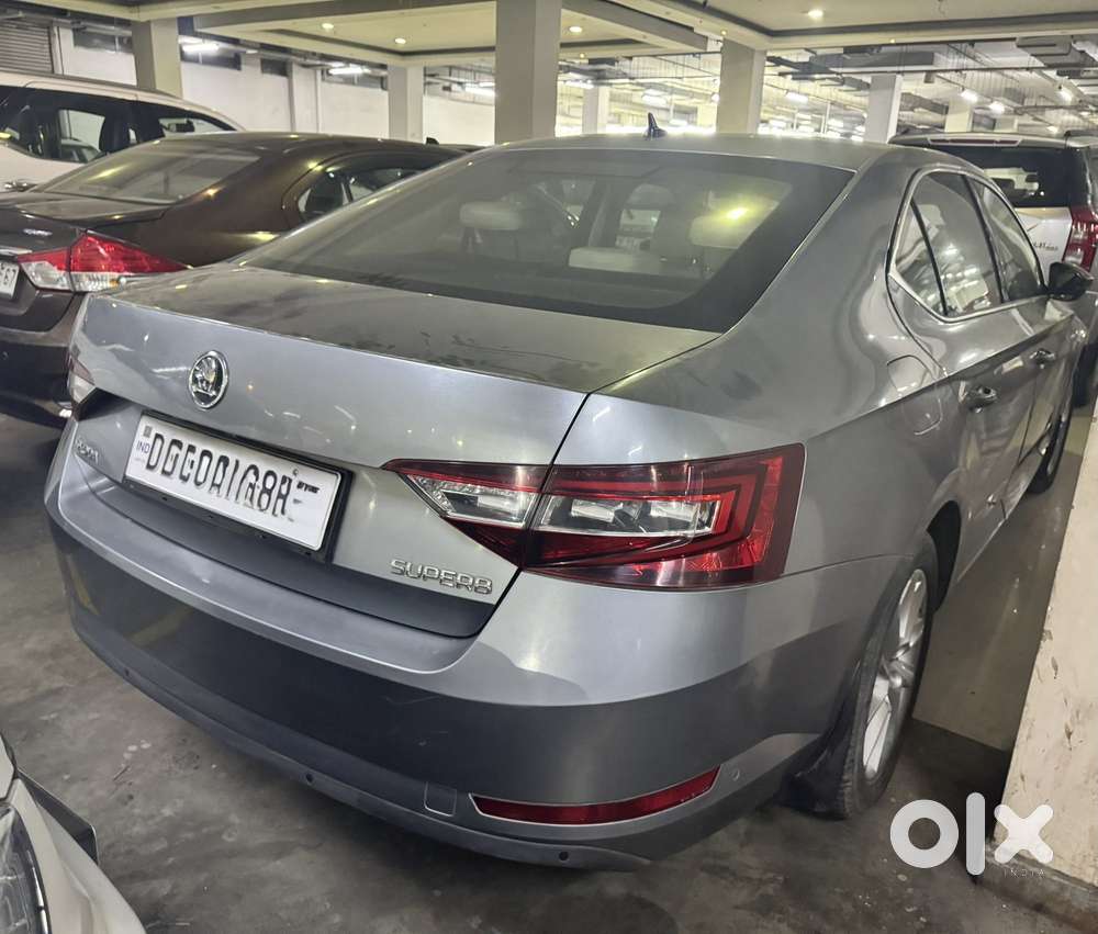 Skoda Superb Lk 1.8 Tsi At, 2018, Petrol