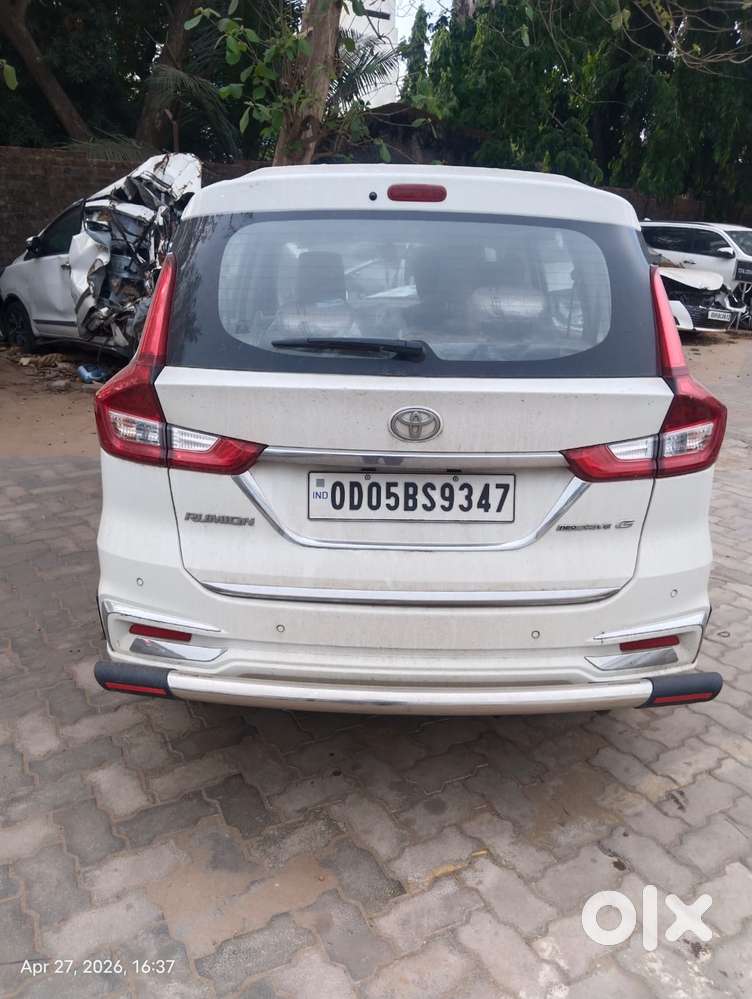 Toyota Rumion G Petrol Automatic Dual Tone, 2024, Petrol