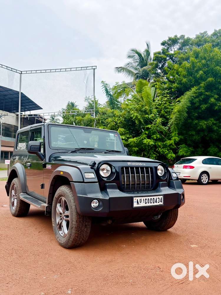 Mahindra Thar Petrol 2023