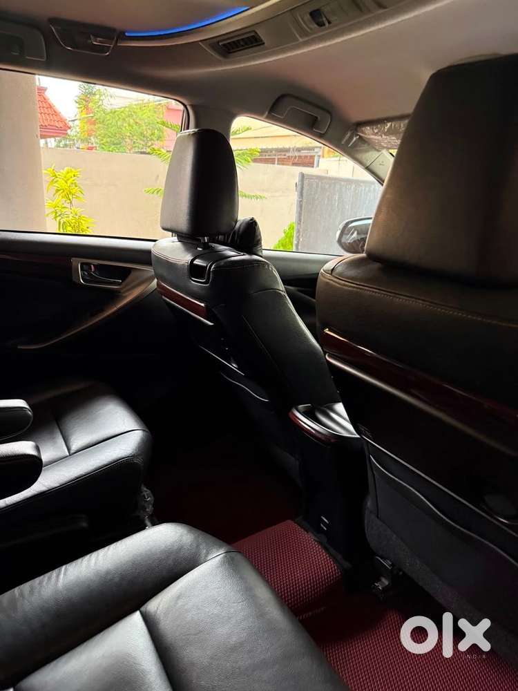 Innova Crysta 2016 Full Option Variant