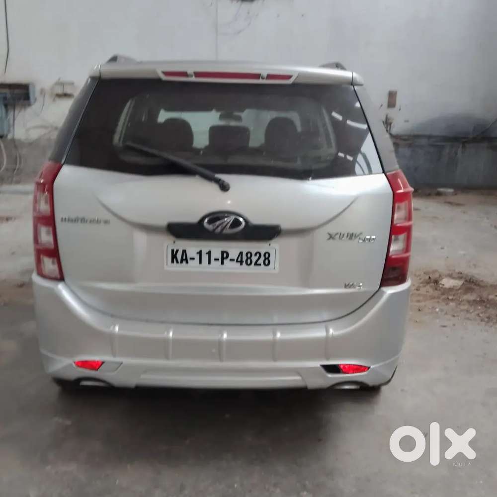 Mahindra Xuv500 2015 Diesel 142000 Km Driven