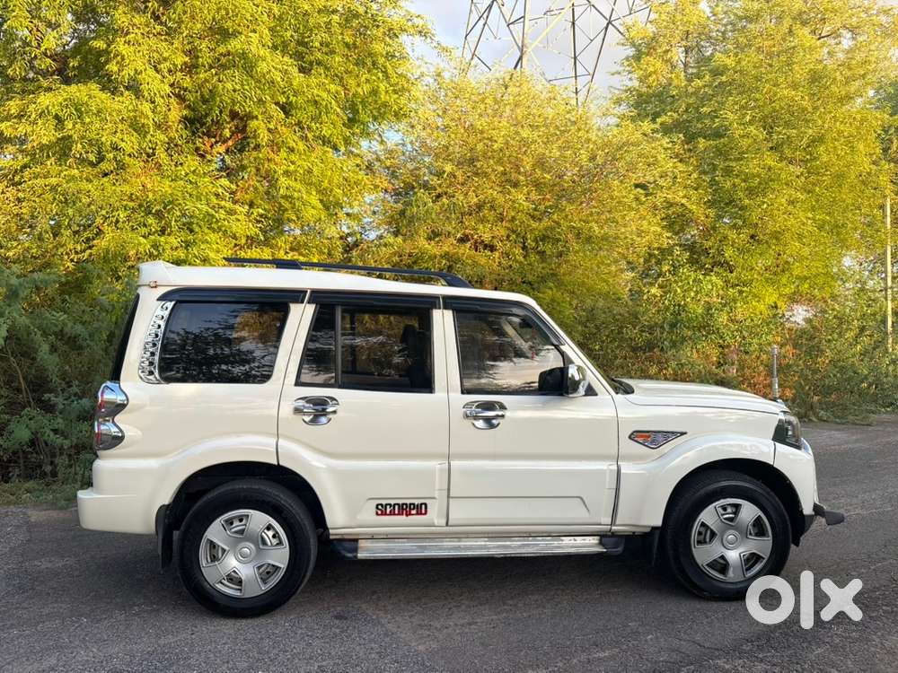 Mahindra Scorpio 2015 Diesel Well Maintained
