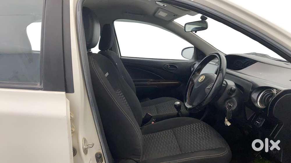 Toyota Etios Cross 1.2 G, 2015, Petrol