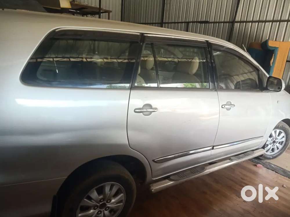 Toyota Innova Diesel 2011