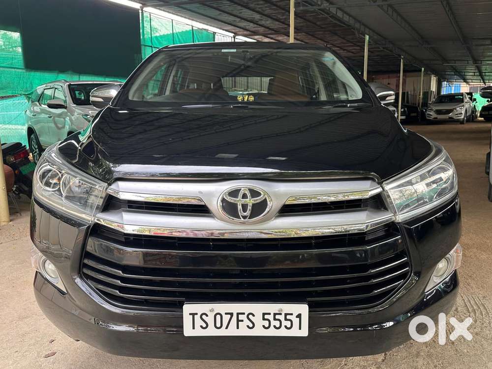 Toyota Innova Crysta 2.8 Zx At 7 Seater, 2017, Diesel