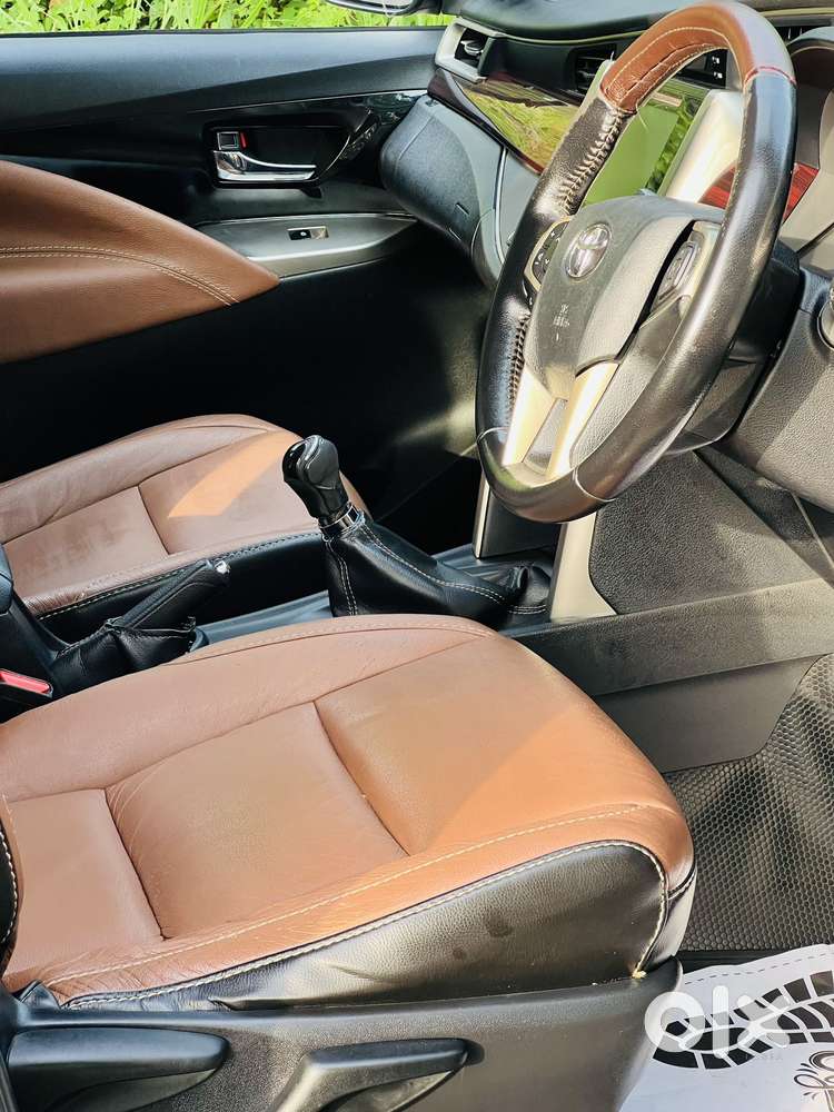 Toyota Innova Crysta 2.4 V, 2017, Diesel