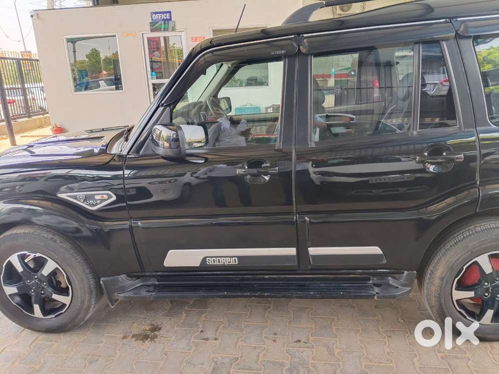 Mahindra Scorpio Classic 2.2 S 11 Mt 7 Cc, 2023, Diesel