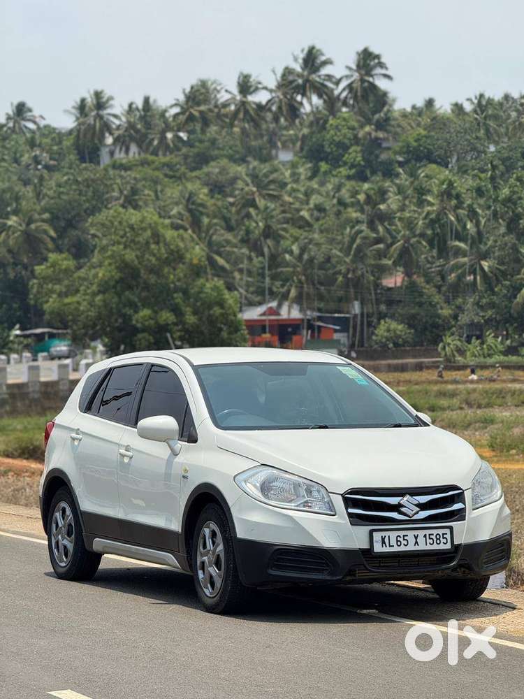 Maruti Suzuki S-cross 2016 Diesel Well Maintained