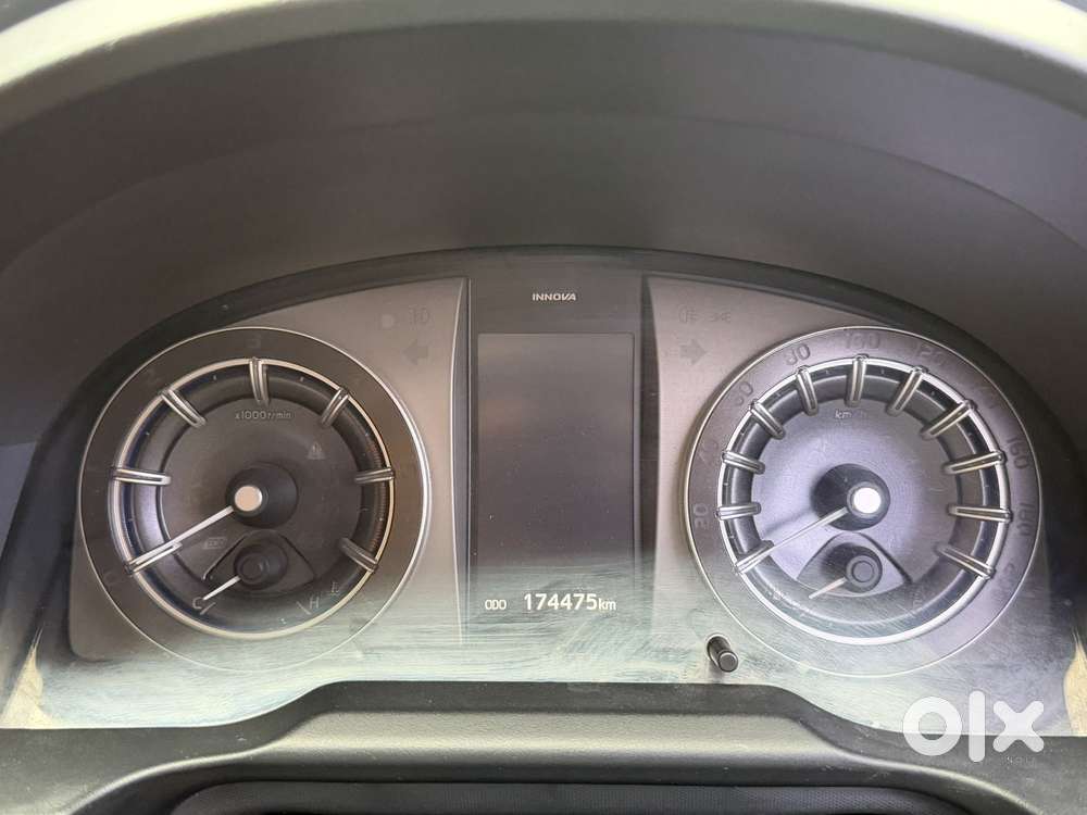 Toyota Innova Crysta 2.7 Vx Mt, 2016, Diesel