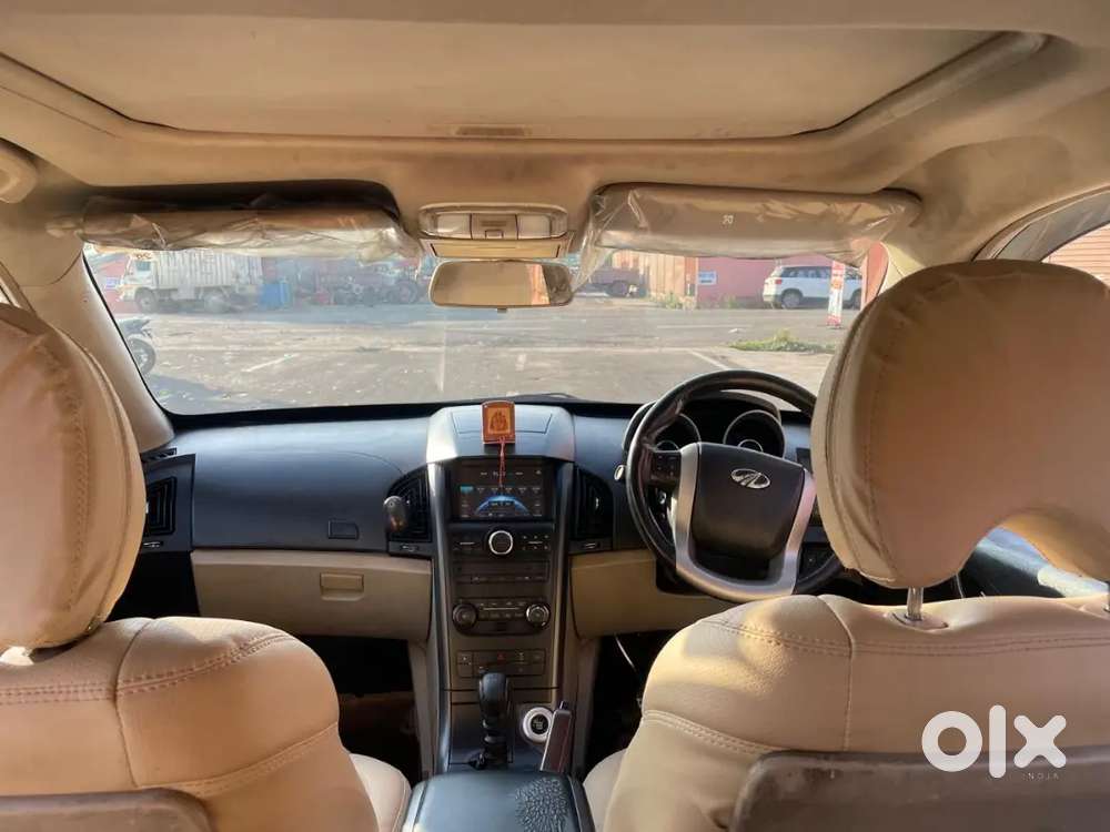 Mahindra Xuv500 2015 Diesel 123000 Km Driven With Sunroof