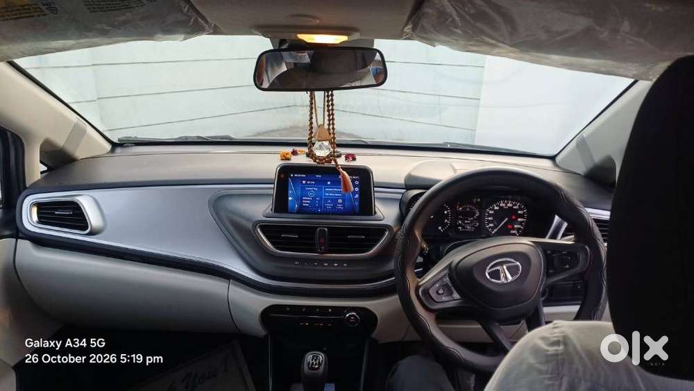 Tata Altroz 1.2 Xt, 2022, Petrol