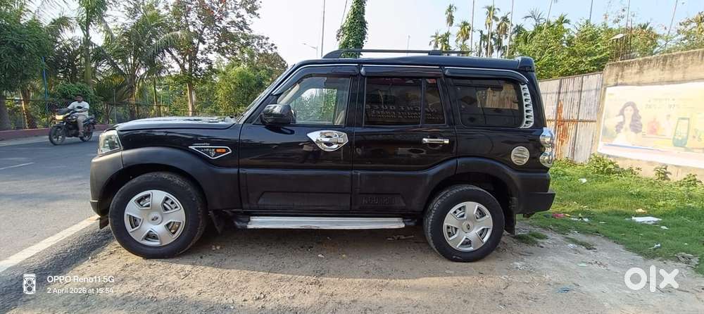 Mahindra Scorpio S4 Plus 9s, 2017, Diesel