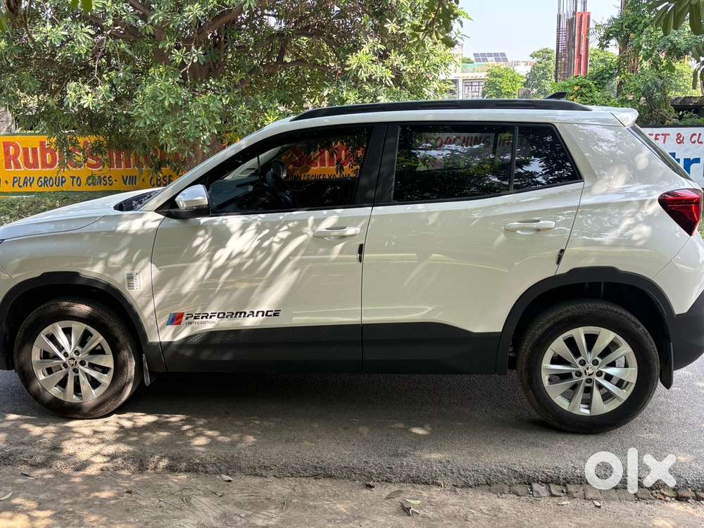 Skoda Kylaq 2026 Petrol 1500 Km Driven