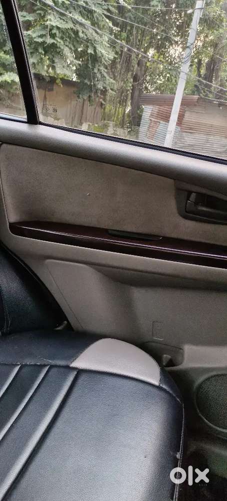 Maruti Suzuki Sx4 Vxi Cng 2010 Variant
