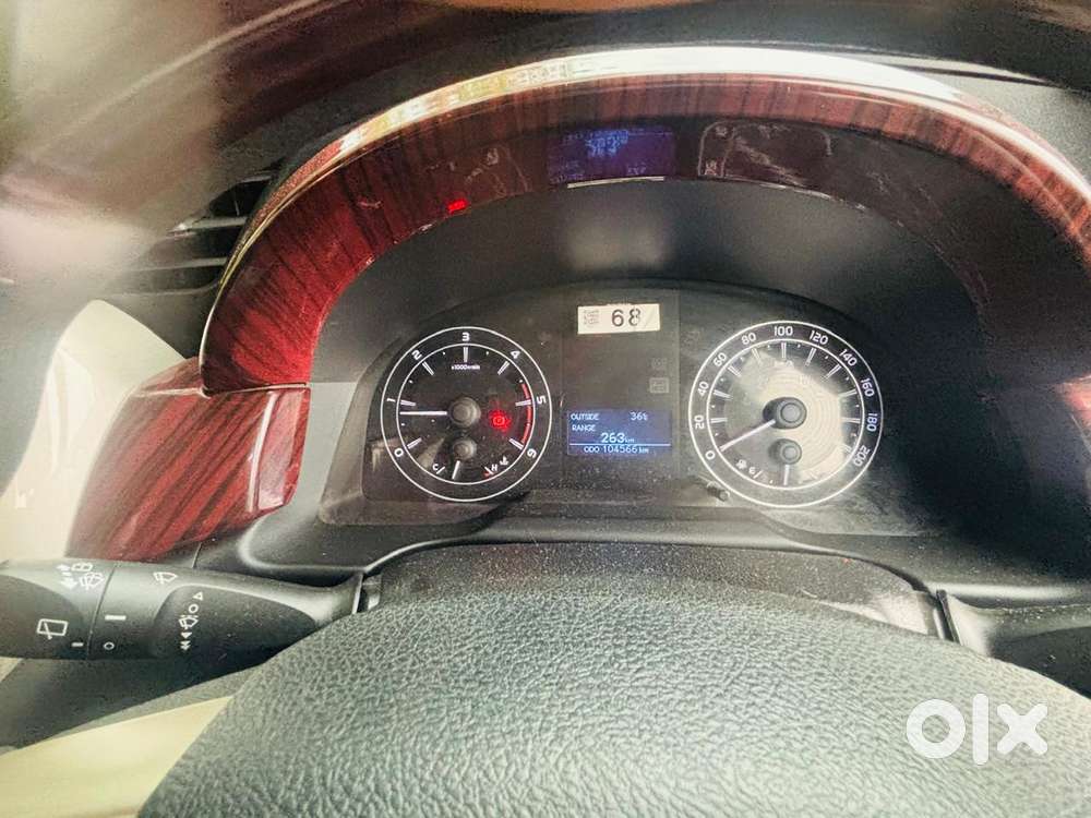 Toyota Innova Crysta 2.4 G Mt 8s, 2016, Diesel