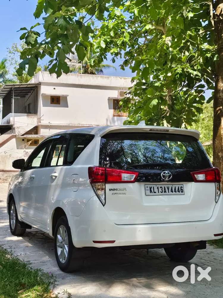 2024 Toyota Innova Crysta Gx Plus