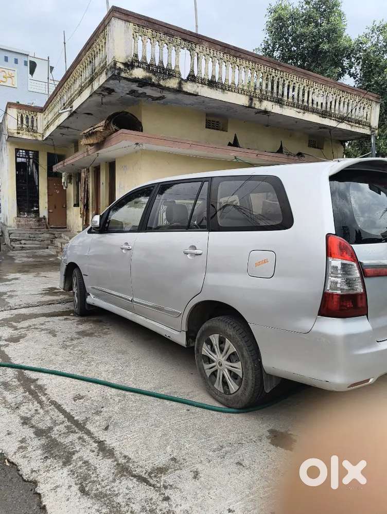 Toyota Innova Hycross 2008 Diesel 178000 Km Driven