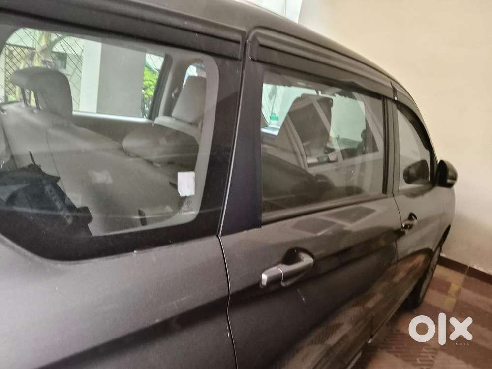 Maruti Suzuki Ertiga Petrol 2024