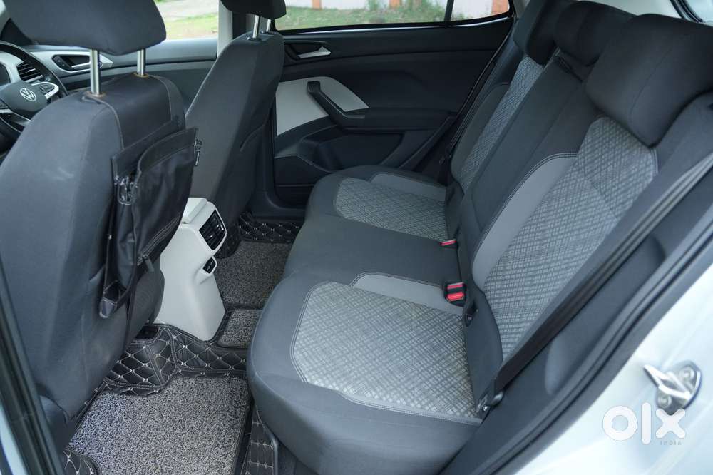 Volkswagen Taigun 1.0 Tsi Highline At, 2022, Petrol