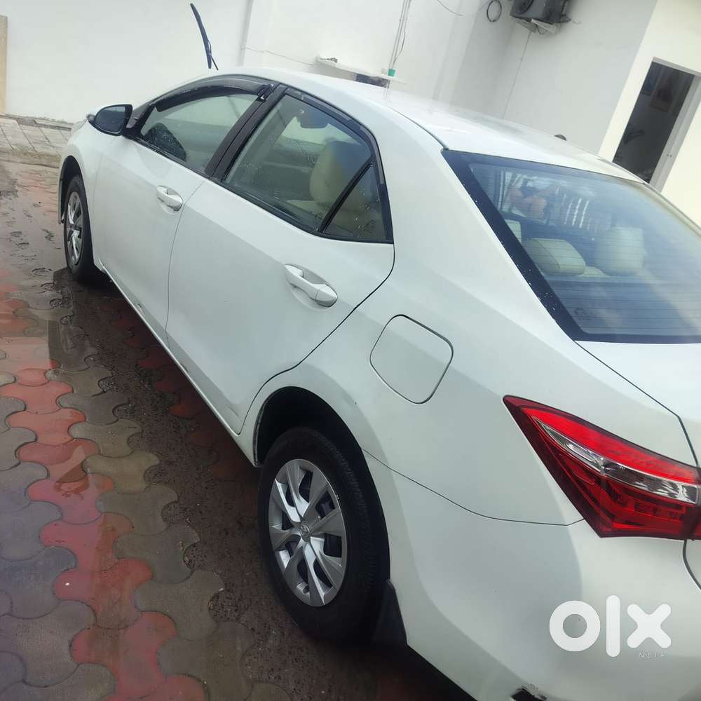 Toyota Corolla Altis 2016 Petrol Ias Office Driven