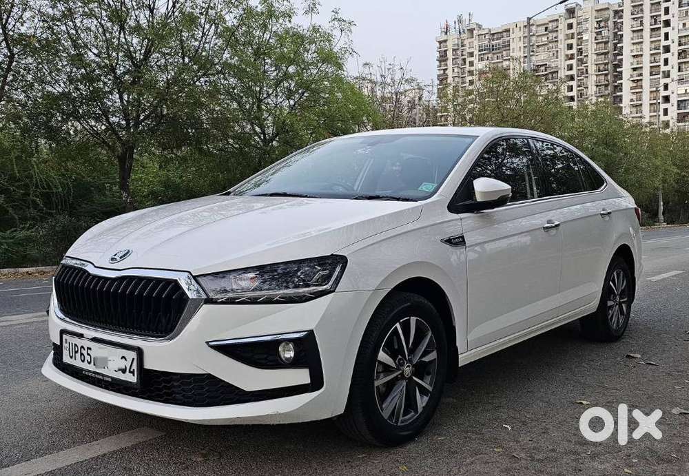 Skoda Slavia Style 1.0l Tsi At, 2022, Petrol