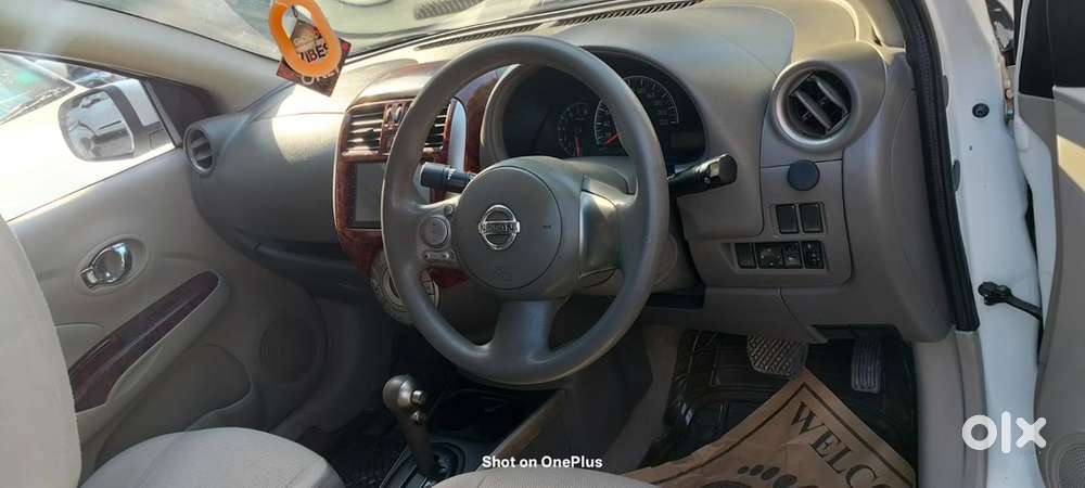 Nissan Sunny Sv Petrol 2013