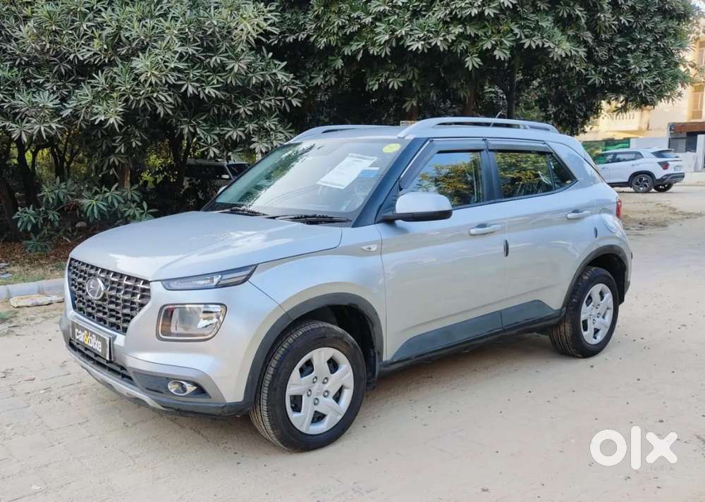 Hyundai Venue 1.2 S Plus, 2019, Petrol