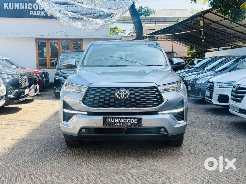 Toyota Innova Hycross 2.0 Zx Hybrid 7 Str, 2024, Petrol