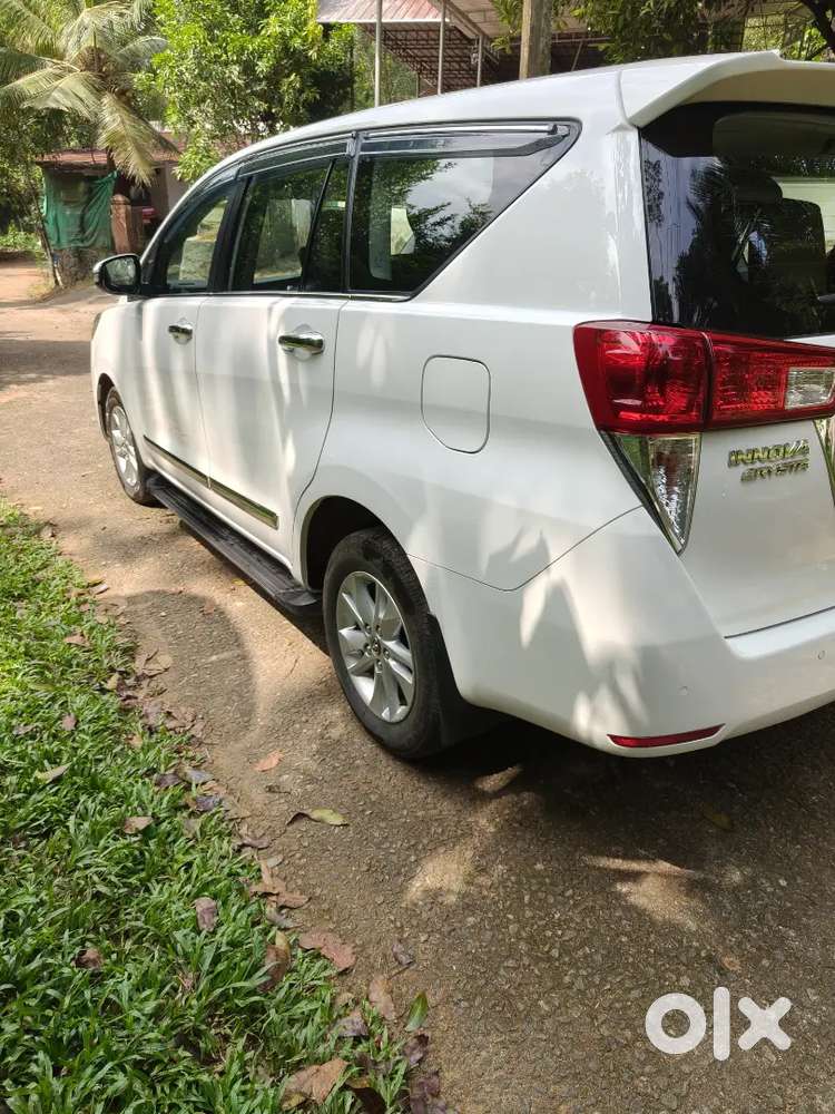 Toyota Innova Crysta 2020