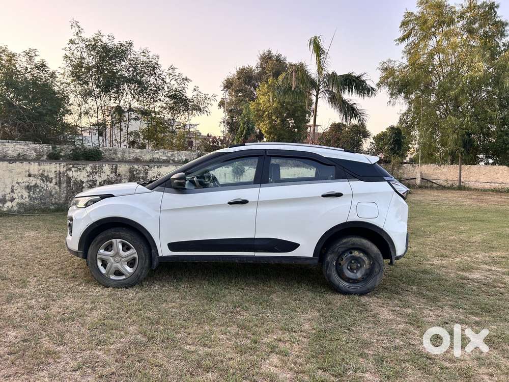 Tata Nexon 1.5 Revotorq Xm, 2021, Diesel
