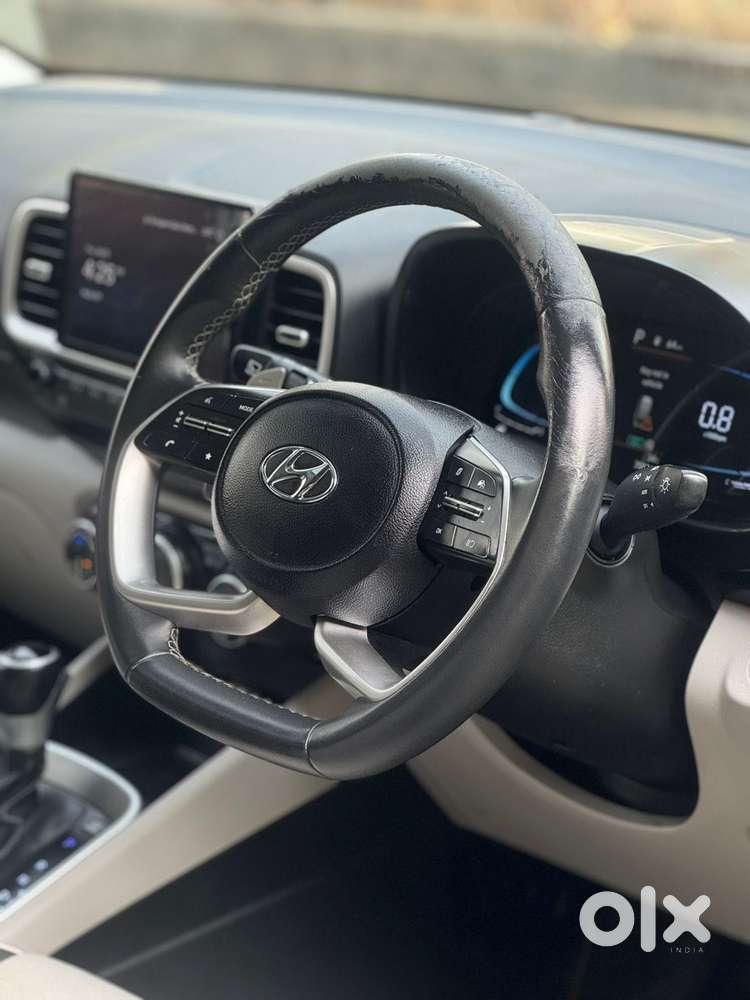 Hyundai Venue 1.0 Sx Plus Turbo Dct Dual Tone, 2023, Petrol